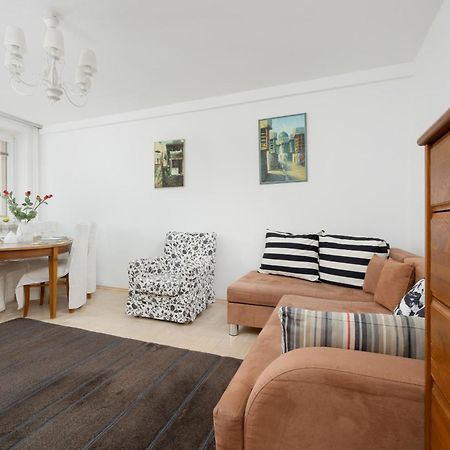 Okopowa Rodzinny Apartament Z Balkonem Warszawa By Noclegi Renters Экстерьер фото