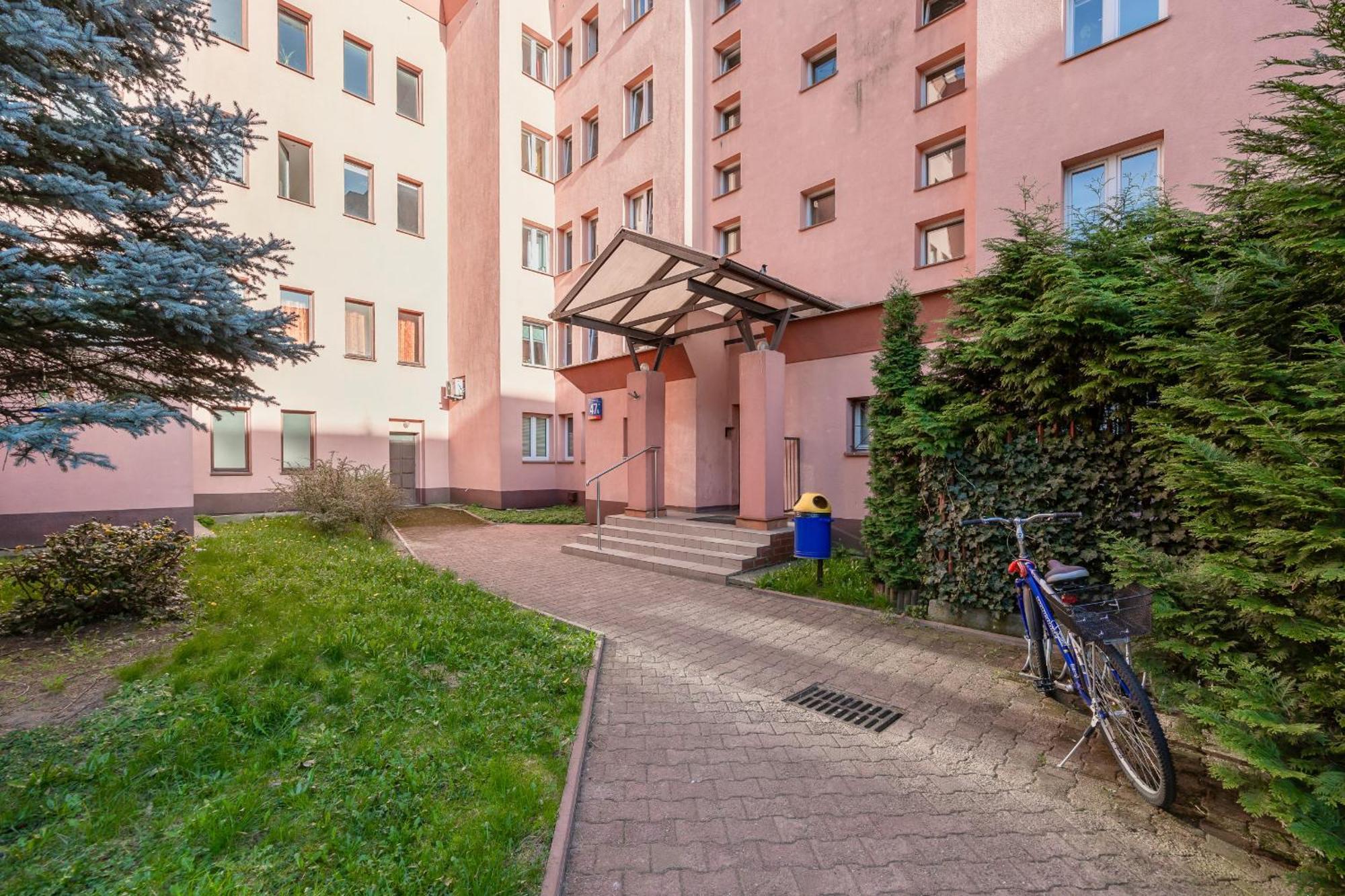 Okopowa Rodzinny Apartament Z Balkonem Warszawa By Noclegi Renters Экстерьер фото
